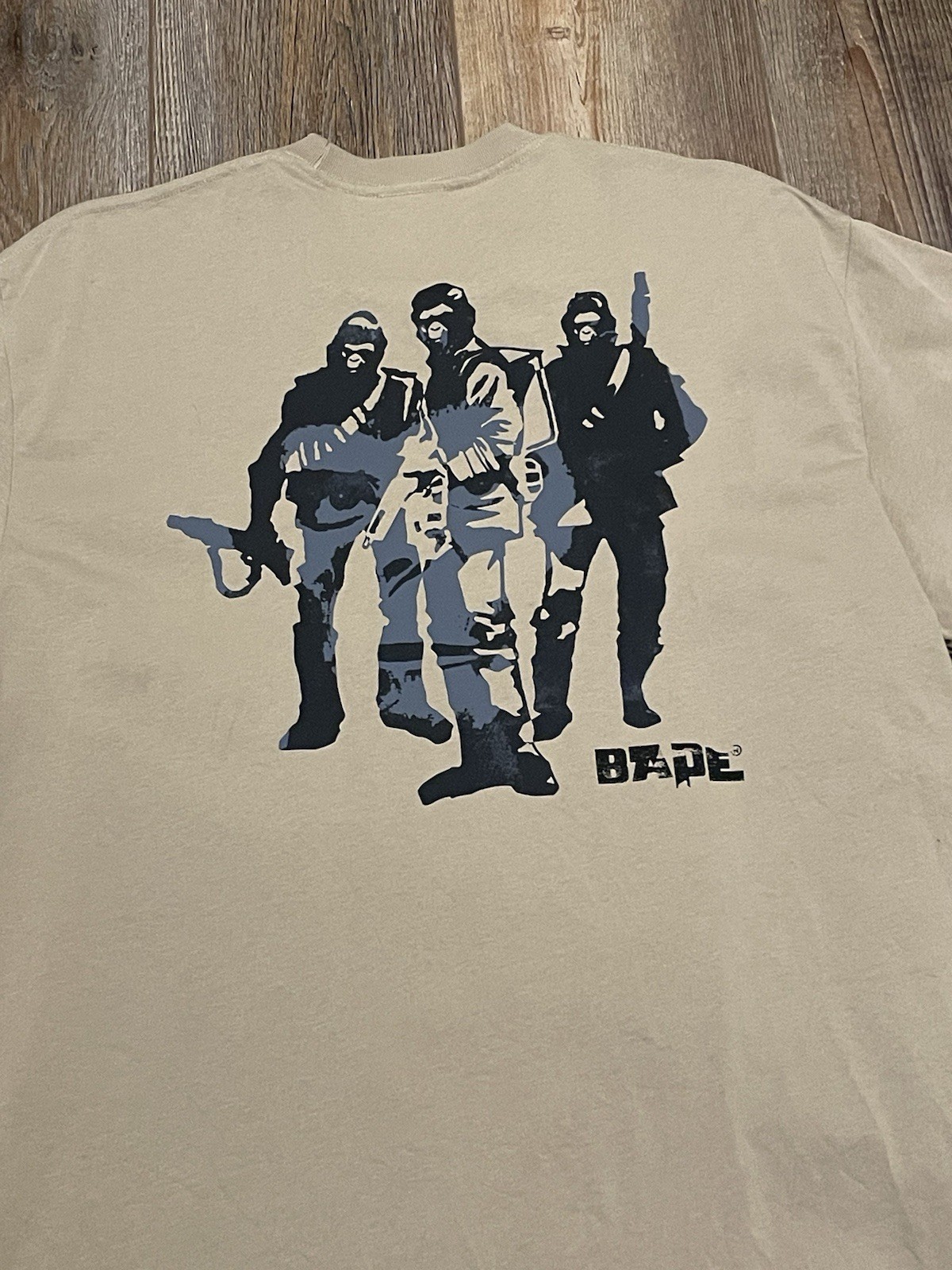 BAPE Relaxed Fit Mens Medium Graphic Tee Designer Streetwear Shirt