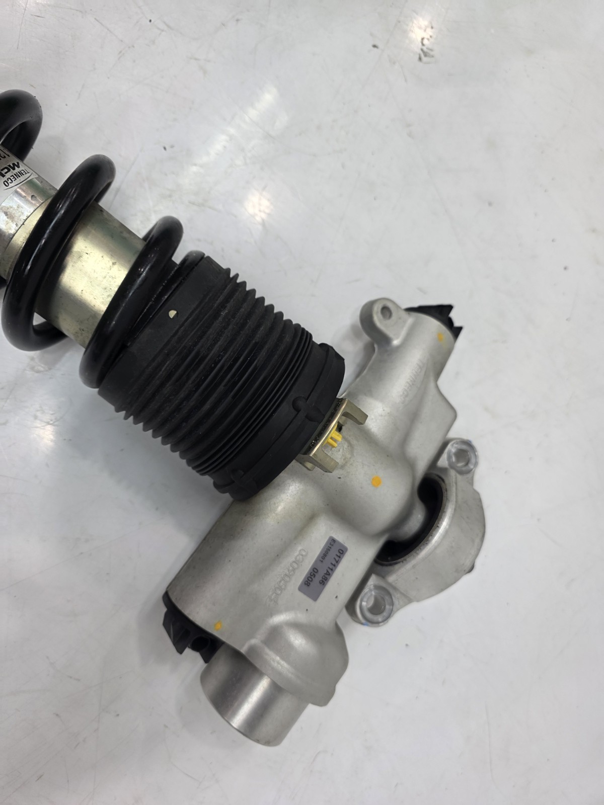 MCLAREN 570 FRONT RIGHT SHOCK ABSORBER OEM 13B1244CP