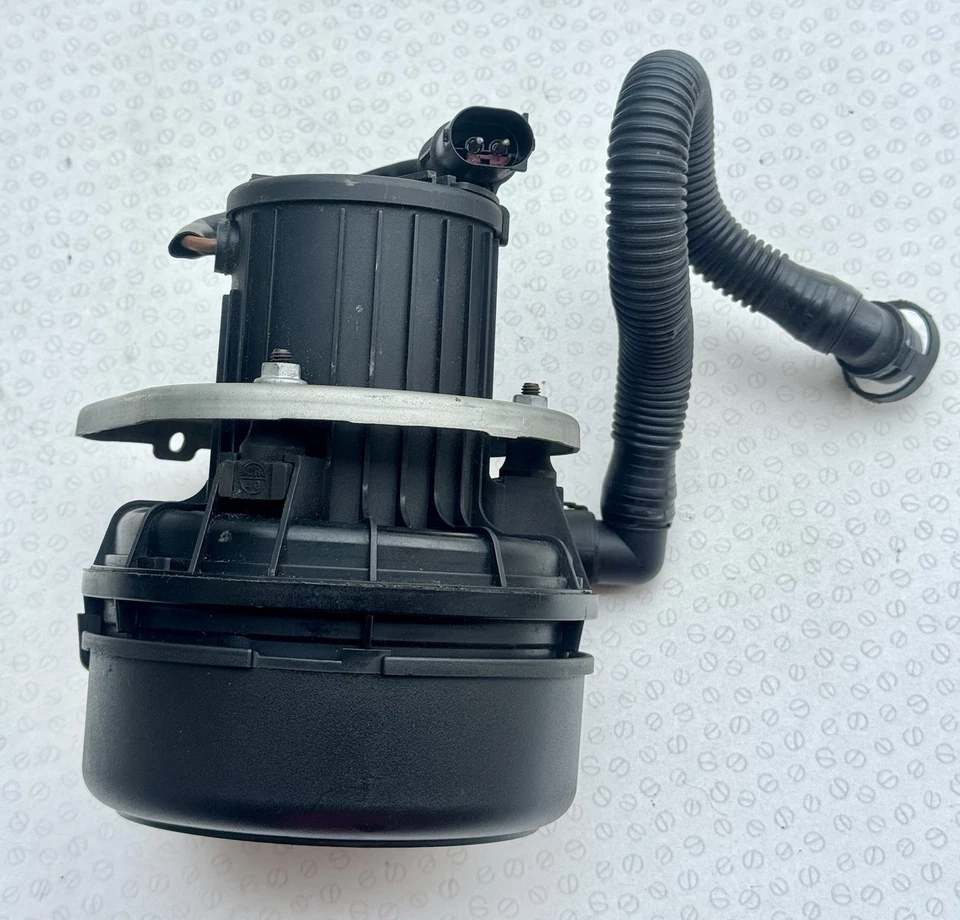 BMW Z4 E85 SECONDARY VACUUM PUMP (728129) - Image 2 of 4