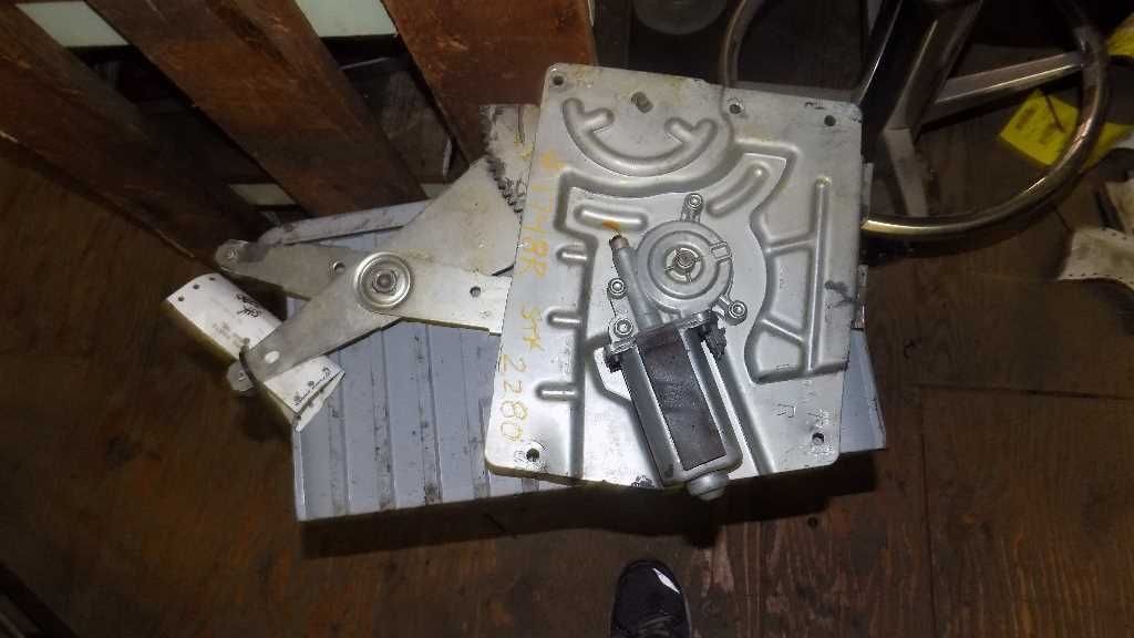 Passenger Rear Window Regulator Electric Fits 95-05 BLAZER S10/JIMMY S15 23256