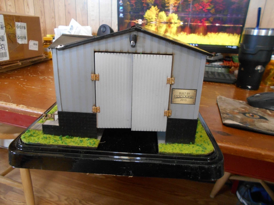 O Scale Trains Menards 2015 B&O Engine Repair Shop Rare LN OB - Image 3 of 4