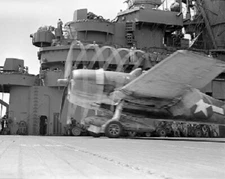 Grumman F6F Hellcat takes off from Carrier USS Lexington 8x10 WWII Photo 210a