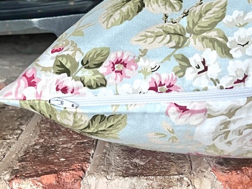 1529. Roses on blue Handmade 100% Cotton Cushion Cover - Picture 2 of 4