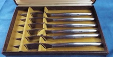 Vintage Set of 6 Everbrite Steak Knives Fleur de Lis Stainless Steel Japan 8-1/4