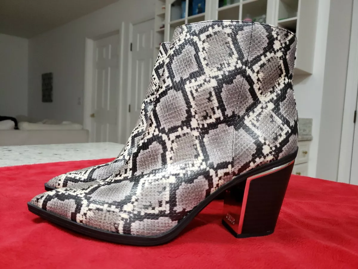 Circus by sam hotsell edelman snake boots