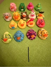 RUBBER DUCKS Duckies LOT Of 49 ASSORTED Jeep Ducking FLOATERS Bath Toys