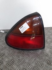 Feu arrière Mazda 323