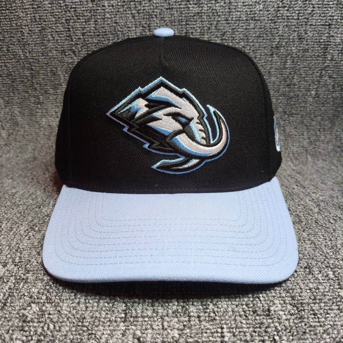 Mitchell & Ness Philadelphia Eagles NFL Snapback Cap Black Blue