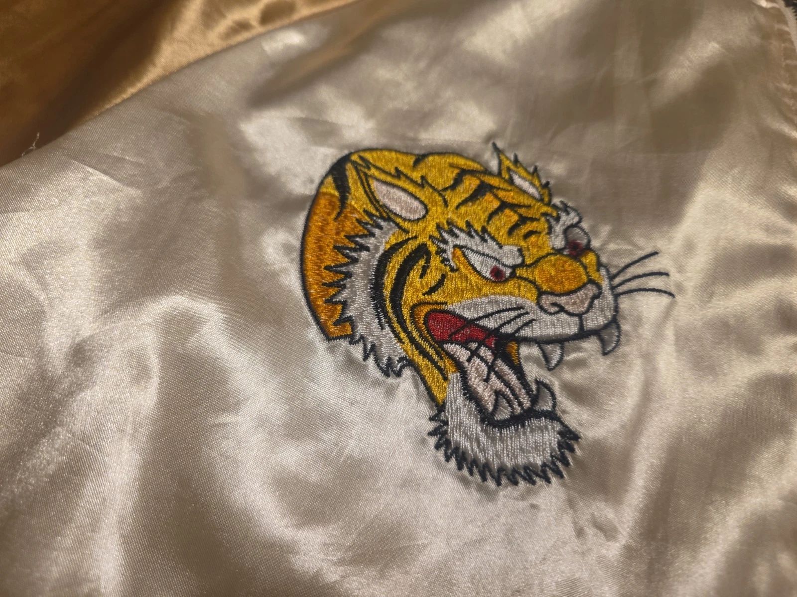 Brooklyn Bomber Jacket Men Sz Lg Champagne GoldTiger Embroidered Full Zip Damage - product detail image 6