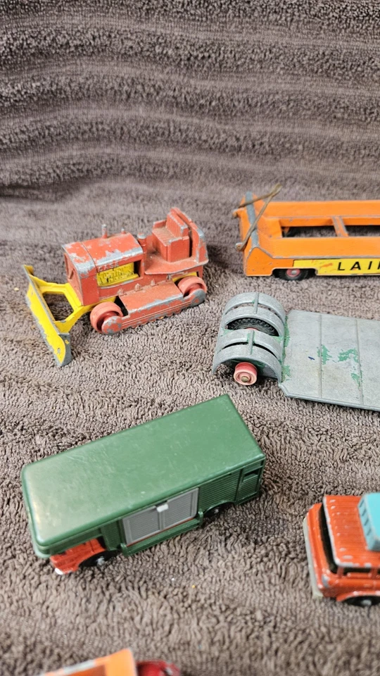 Lote De 13 Camiones DieCast Usados Lesney Inglaterra Años 60 De Colección, Remolques, Equipo FOTOS Foto 3 de 4
