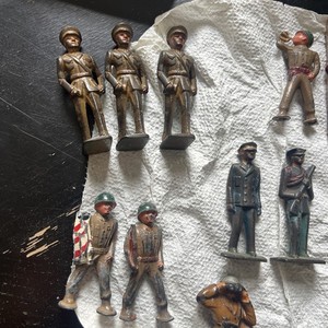 Barclay Manoil Vtg Lead Toy Pod Foot Soldiers Lot of 13