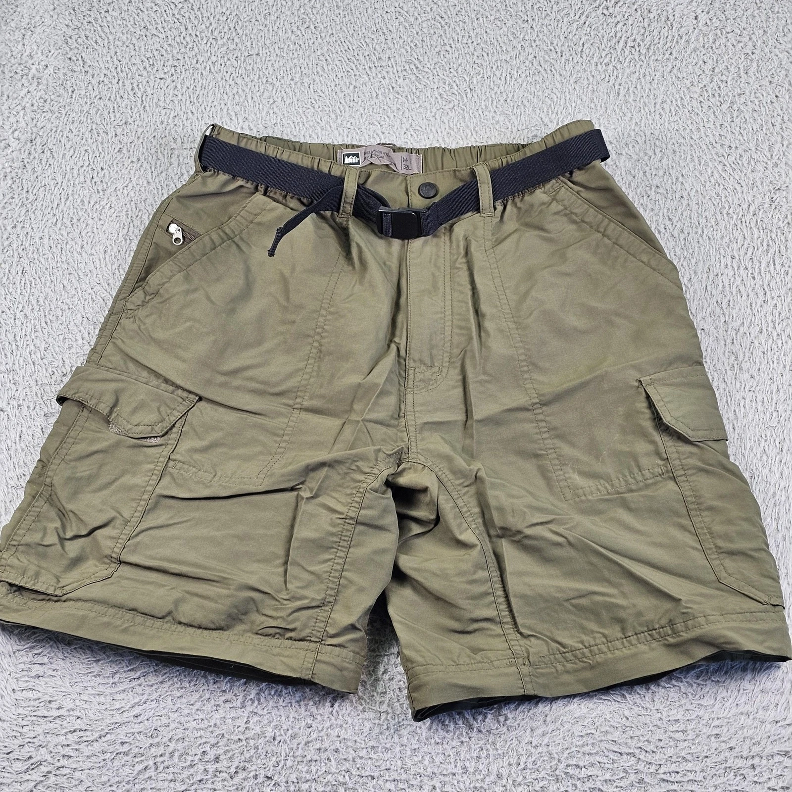 REI Cargo Shorts Mens 32 Green Nylon Belted Hiking Outdoor 8 Inseam Utility