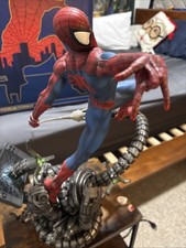 Sideshow Spider-Man Premium Format Exclusive 103/1000 - Image 2