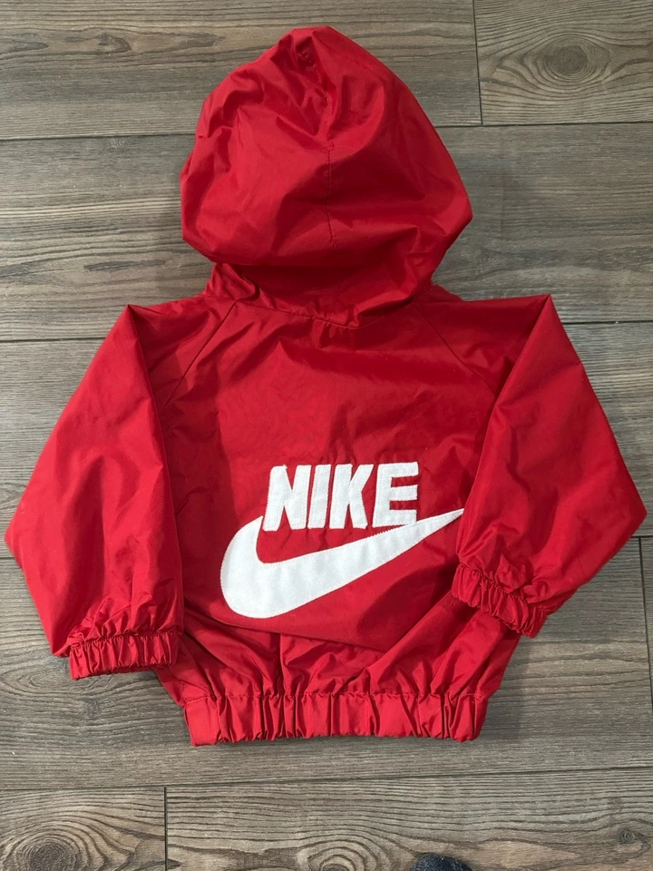 Chaqueta cortavientos Nike vintage rara roja negra blanca con capucha — niño pequeño 3T Foto 3 de 4
