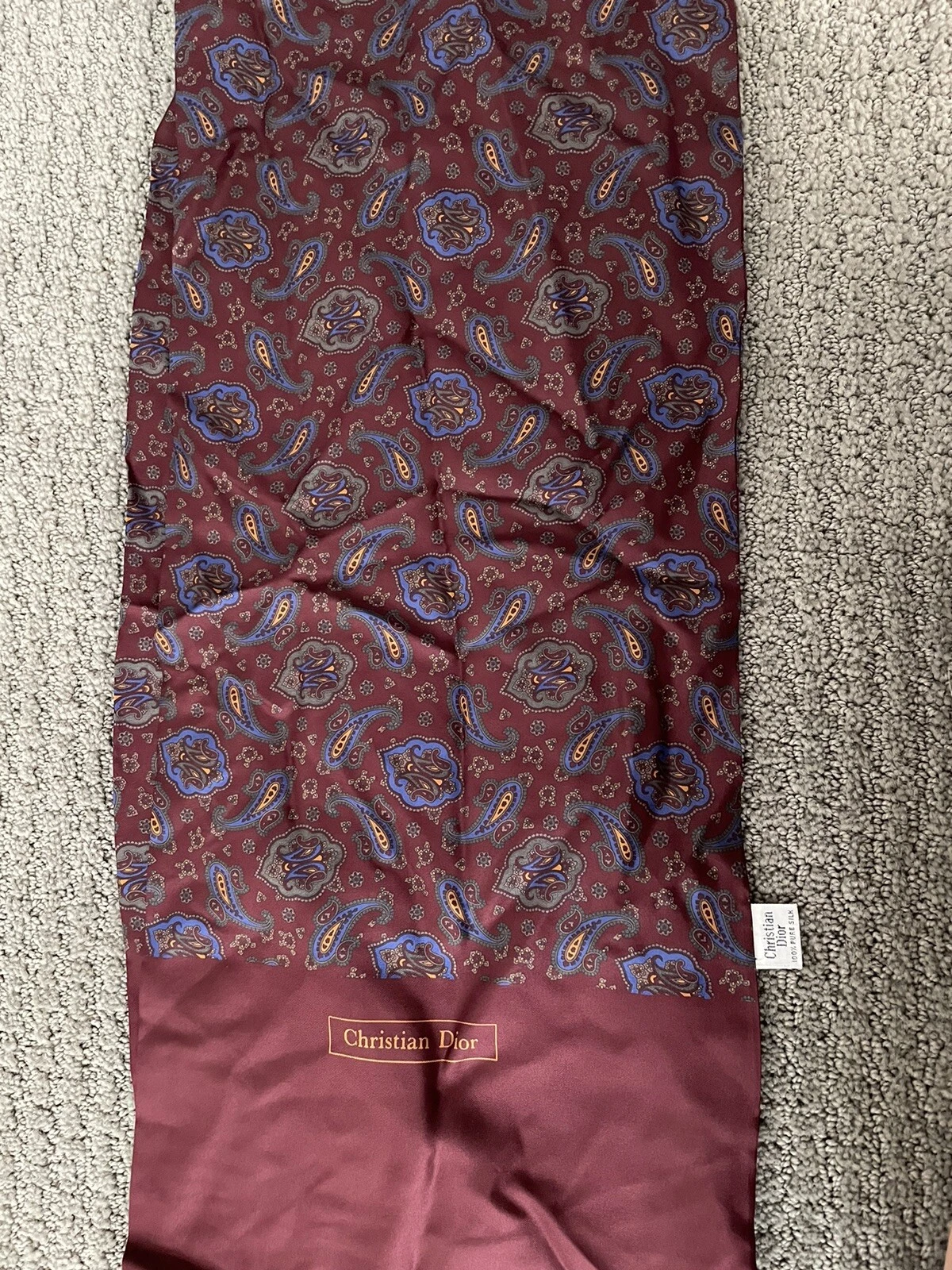 Écharpe en soie Christian Dior vintage
