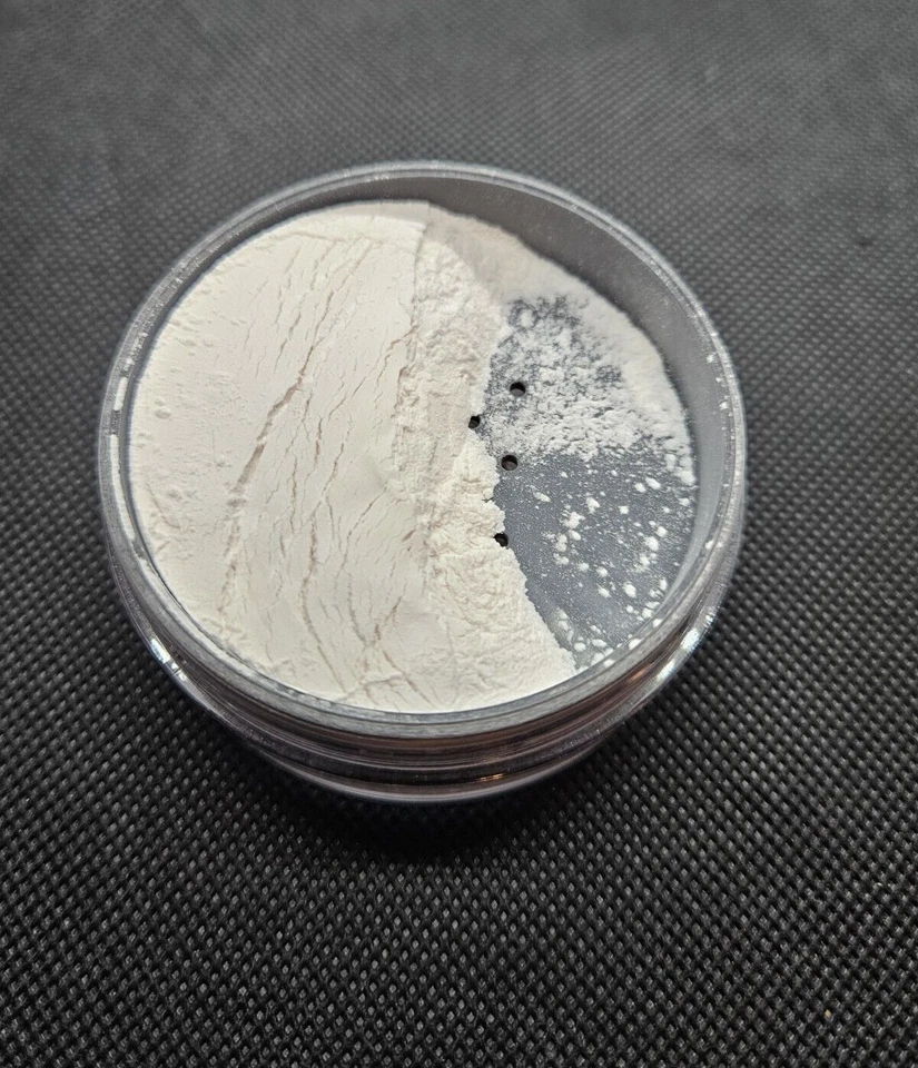 NARS Light Reflecting Loose Setting Powder 0.35oz Translucent Crystal (READ) - Image 3 of 4