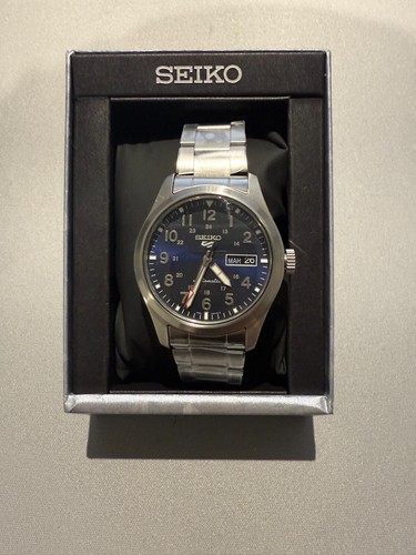 Seiko 5 Sports Automatic Watch Blue Dial Silver Bracelet SRPG29K1 Brand New - Picture 4 of 9