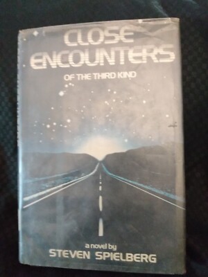 vintage 1977 Close Encounters of the Third Kind hardcover Used