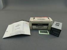 Honeywell DC9-S-OD-T-A-000-0 Digital Indicating Controller-Without Bracket - ...