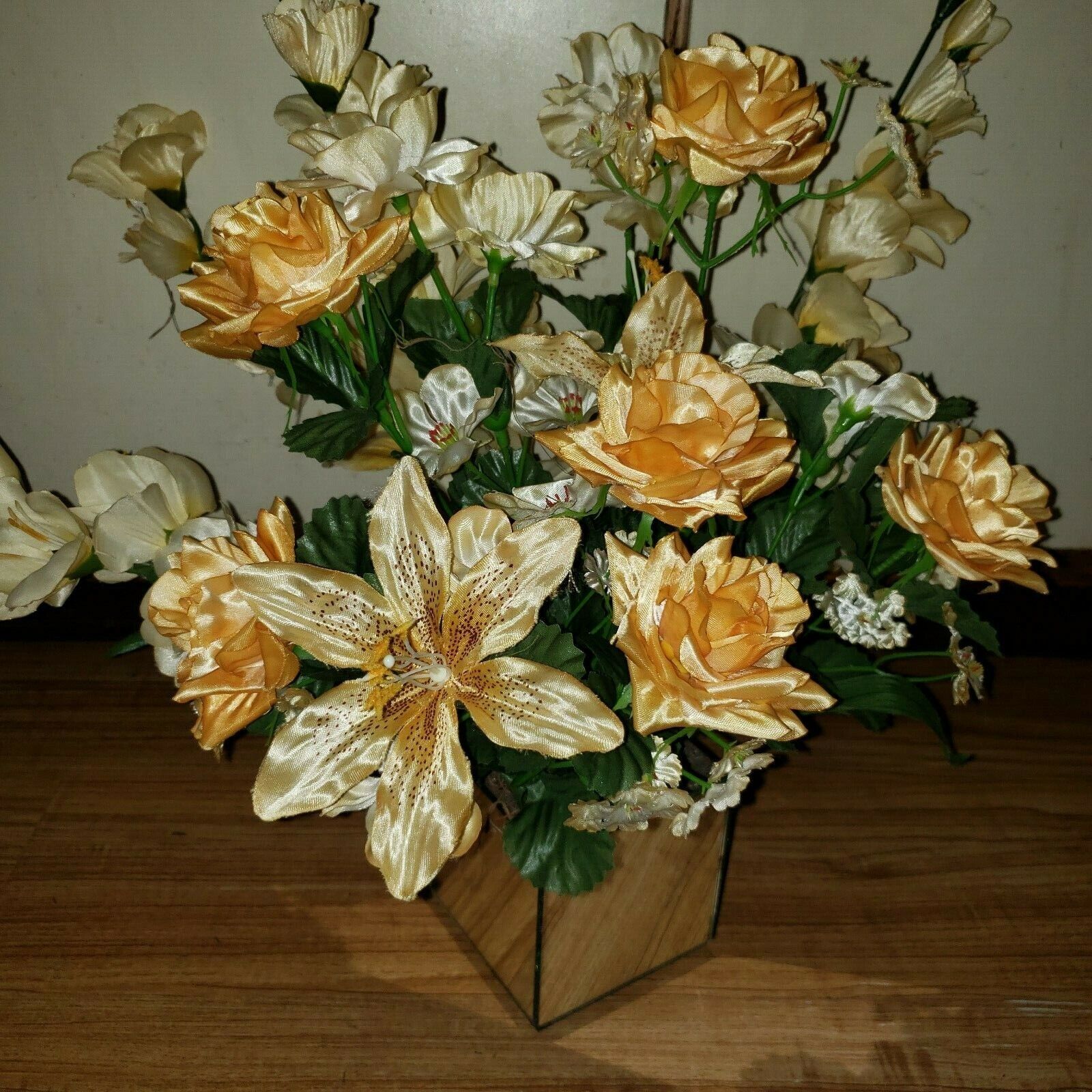 Artificial Lowest price challenge Floral Tabletop Luxury vase mirror Arrangement