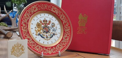 Royal Collection Trust Queen Elizabeth II Teller 60th Diamond Jubilee China Gold