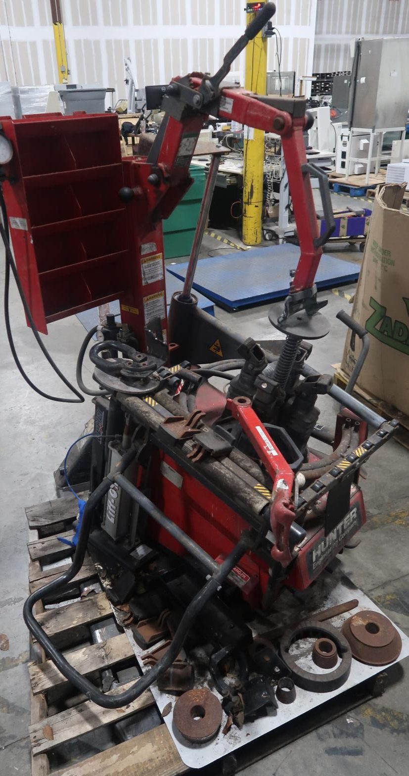 Hunter TC3250 Tire Changer Butler P/N 10252 SEE DESC LOCAL PICK