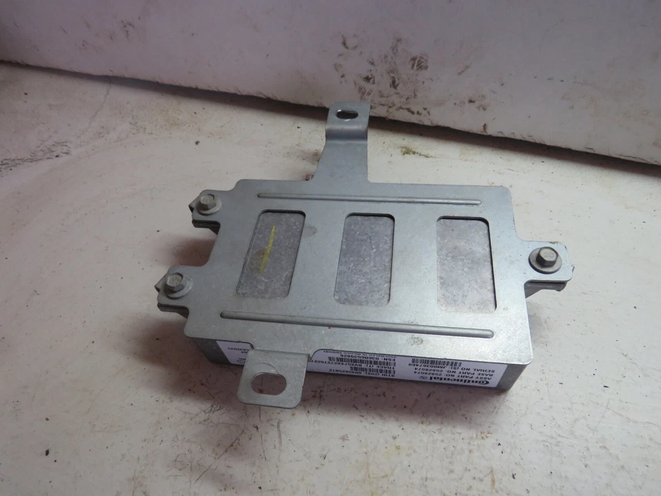 Receptor de módulo de comunicación Cadillac SRX 2008 Onstar Foto 4 de 4