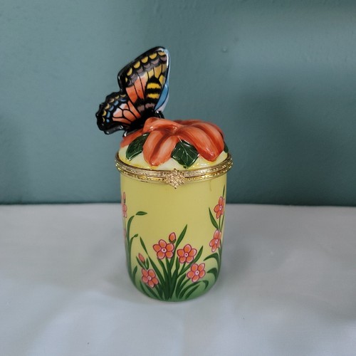 Vintage Bombay Co Lidded Porcelain Candle Holder Butterfly Trinket Box