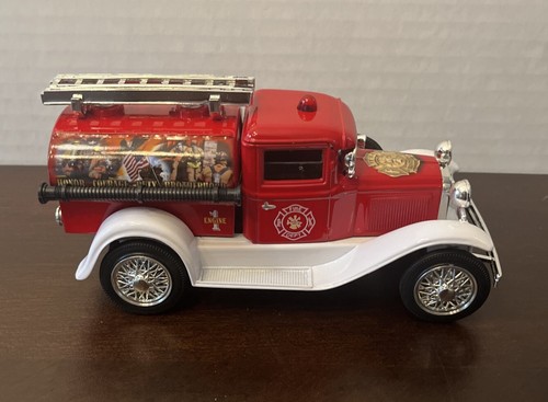 Liberty Classics Diecast Ford Model A Fire Truck Bank with Key - New With Box - Picture 5 of 14