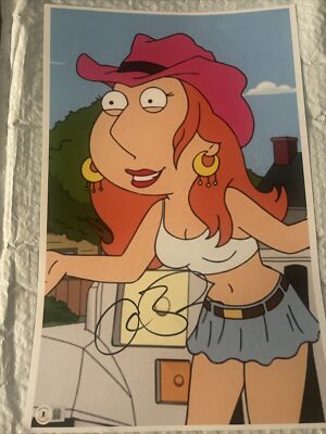 Alex Borstein Signed Family Guy Photo Lois Griffin BAS Beckett BK76153
