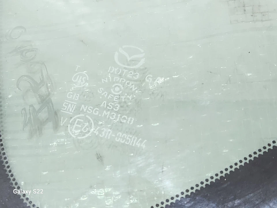 2017-2021 Mazda CX-5 Quarter Window Glass Left Side OEM Foto 4 de 4