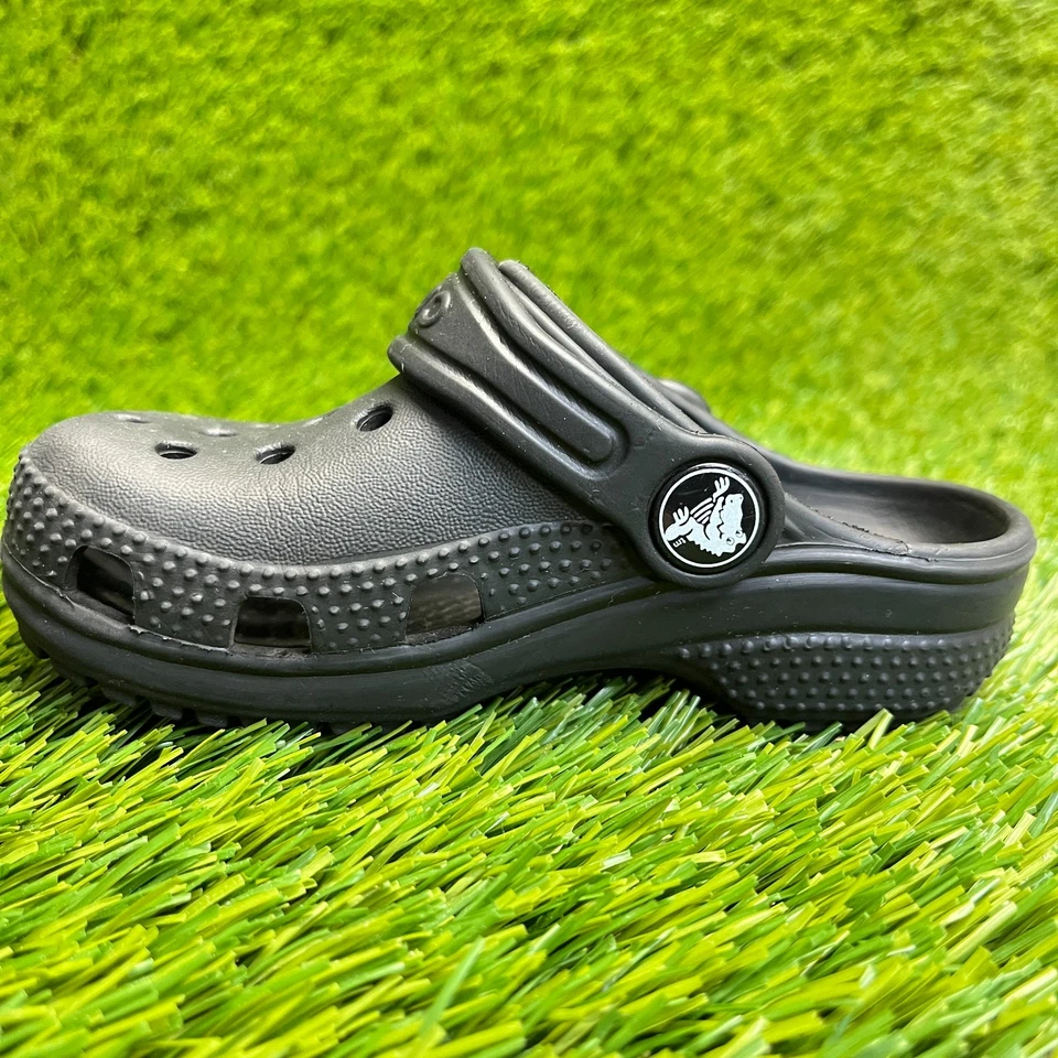 Crocs clássico tamanco criança tamanho 7C preto praia caminhada ao ar livre sandálias slip on - Imagem 3 de 4