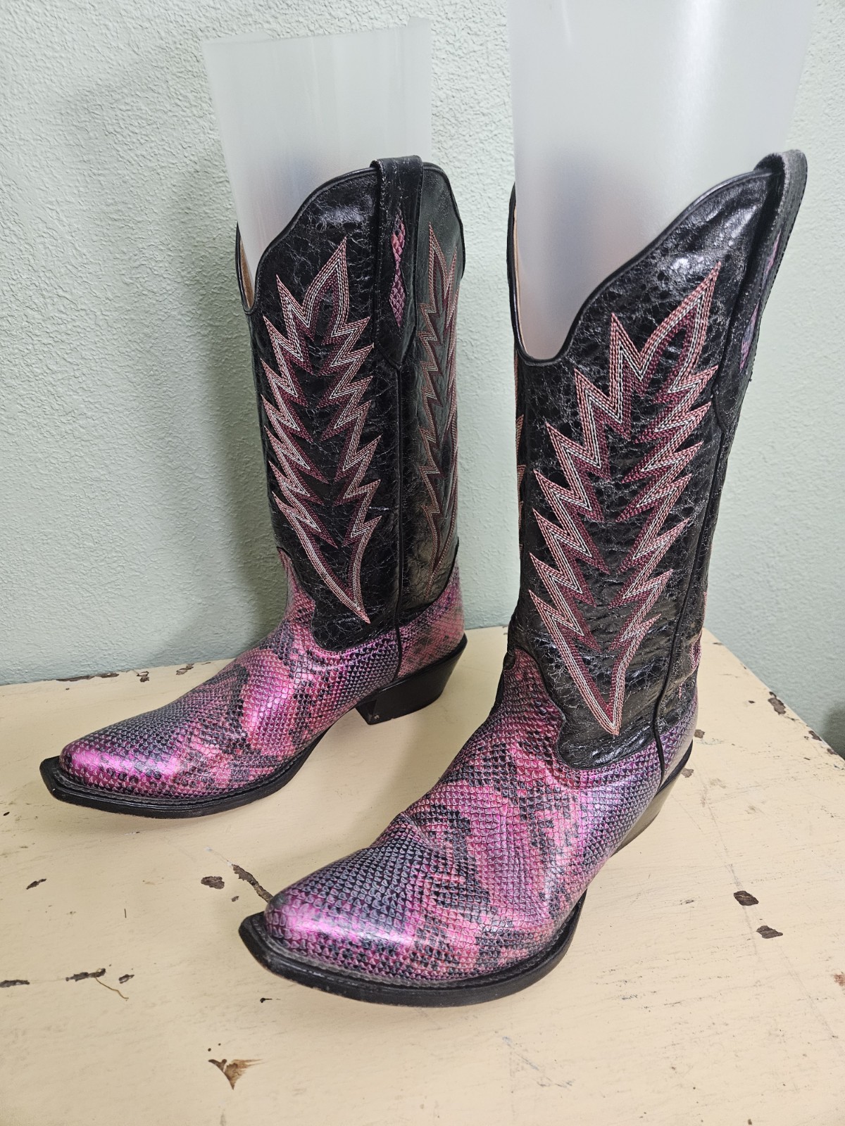 Johnny Ringo Brown Pink Purple Python Print Snip … - image 4