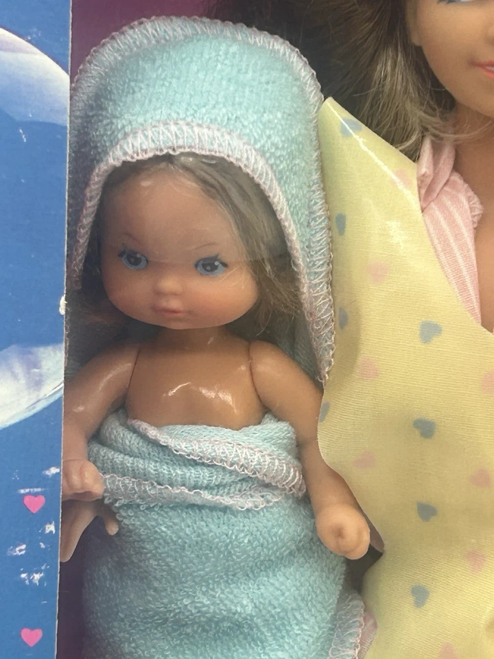 Barbie The Heart Family Bathtime Fun Doll 1987 Mattel con bebé 4615 *Sin usar, en caja original *¡Sellado! Foto 3 de 4