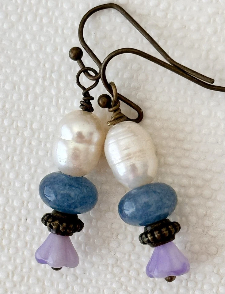 Beautiful Etched Bronze with Blue Jade, Pearl and Lavender Dangle Earrings. - Image 3 of 4