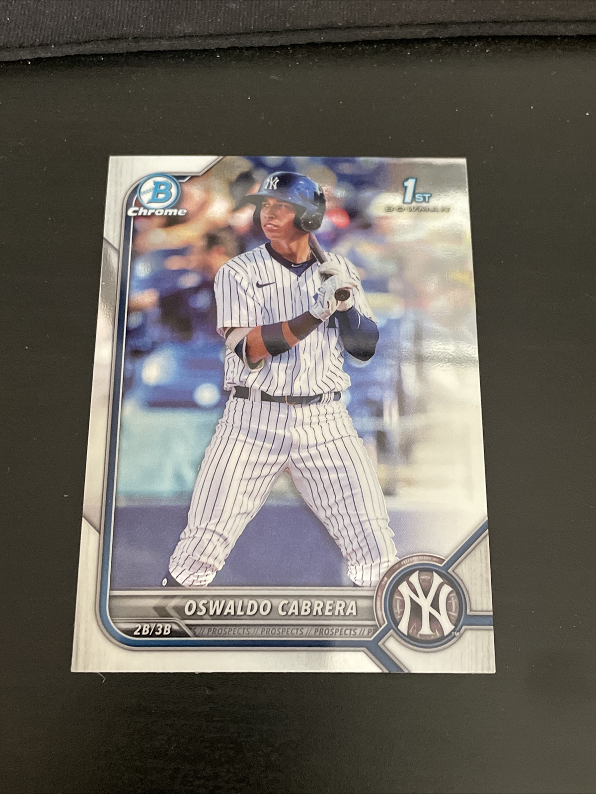 Baseball Card -- 2022 Bowman Chrome Prospects 1st #BCP-17 NYY Oswaldo Cabrera