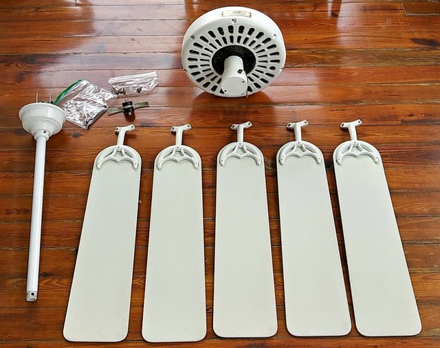 Vintage White Hunter Ceiling Fan Motor Housing And Lighting