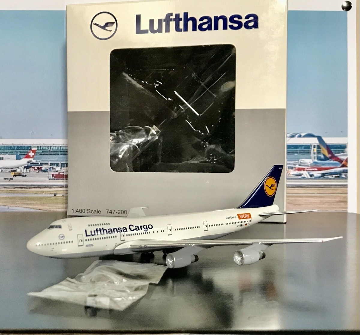 Lufthansa Aeroclassics 1:400 Boeing 747-200 Reg: D-ABZA Wow