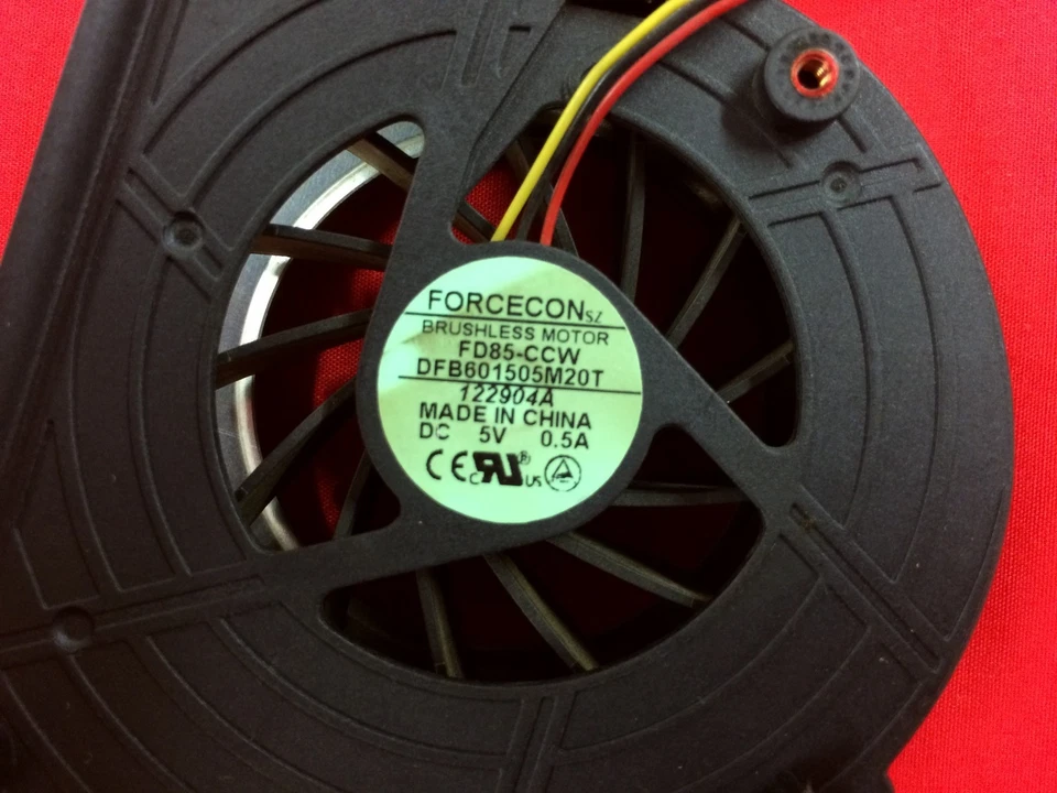 Toshiba Satellite P30 Fan CPU Cooling Fan ATAQ1122000 FD85-CCW DFB601505M20T - Image 3 of 4