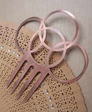 VINTAGE SPANISH STYLE HAIR COMB - NO US IMPORT FEES