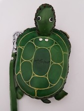 Handmade Genuine Cowhide Leather GREEN TURTLE Wristlet Change Coin Purse