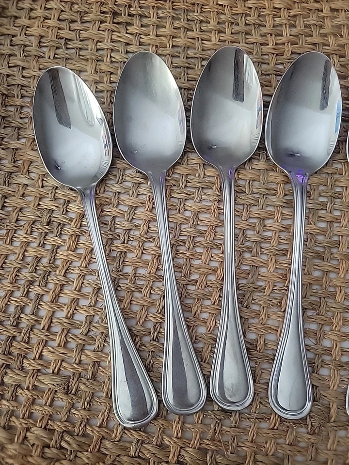 5 cucharas de sopa ovaladas de acero inoxidable Wallace Royal Thread 18/10 Foto 3 de 4