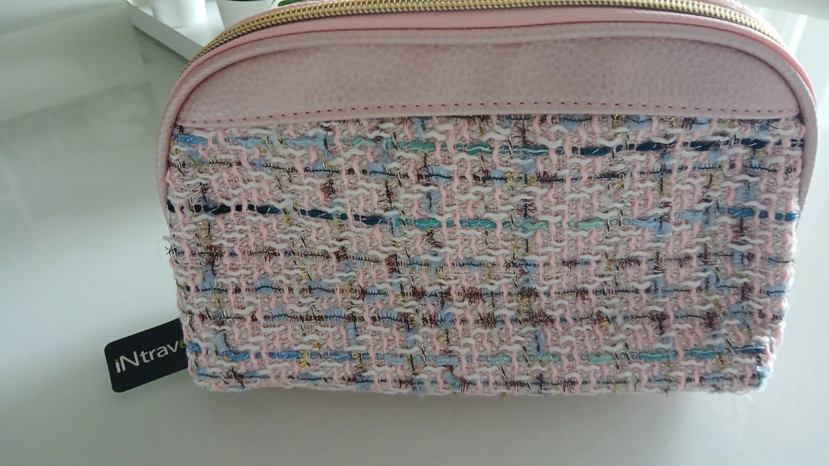 8 pochette porta trucco da borsa belle e utili