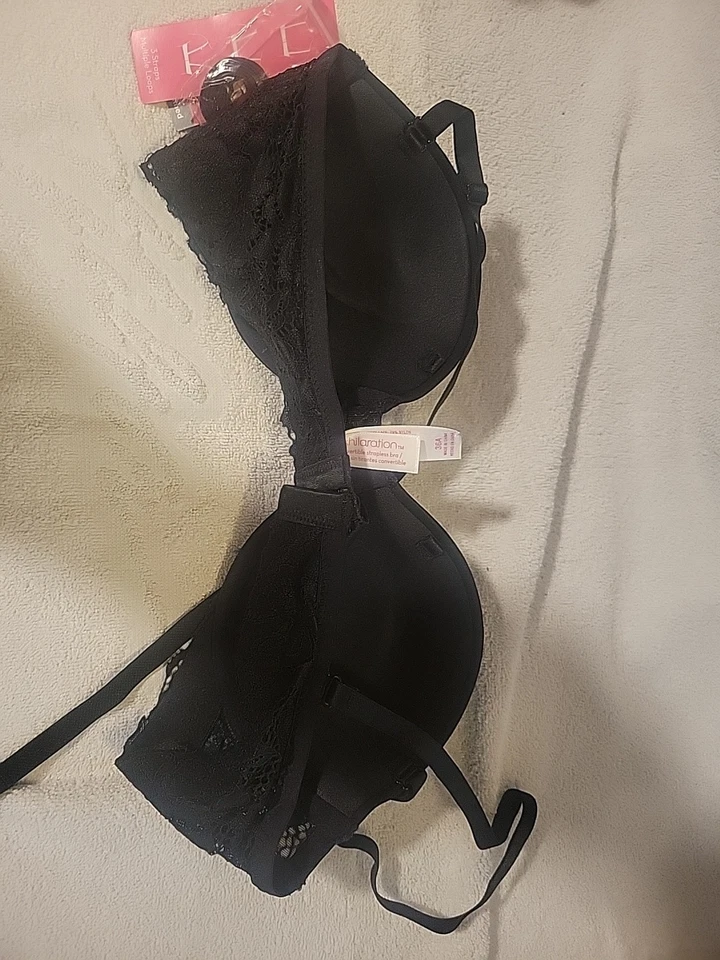 Sujetador para mujer negro marca Xhilaration talla 36A convertible sujetador sin tirantes Foto 4 de 4