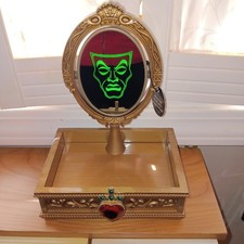 Bath  Body Works Disney Villains Evil Queen Magic Mirror Body Care Tray Lights