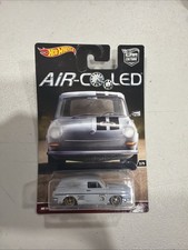 Hot Wheels Custom '69 Volkswagen VW Squareback Car Culture Air Cooled 2/5 2016
