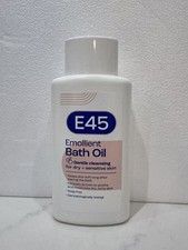Image of E45 Emollient Bath Oil - Gentle Cleansing for Dry & Sensitive Skin. 500ml