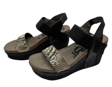 OTBT Sandals Women 7.5 M Black Snakeskin Print Platform Bushnell Wedge Shoes