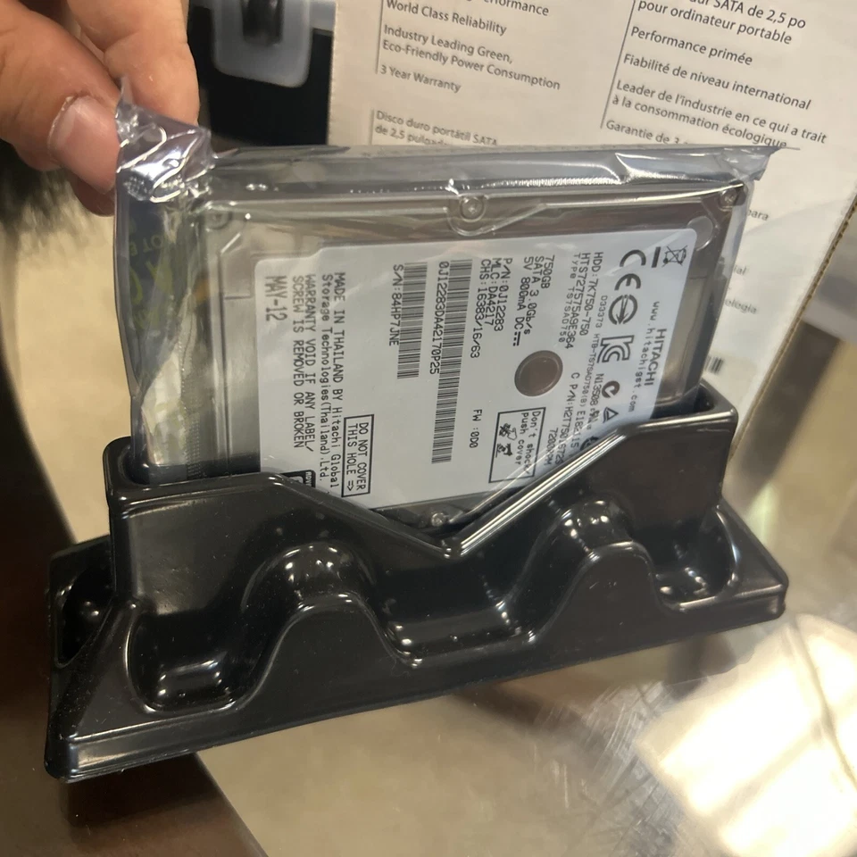 Hitachi Travelstar 7K750 750GB Hard Drive, 7200RPM,16GB Cache - HTS727550A9E364  - Image 3 of 4