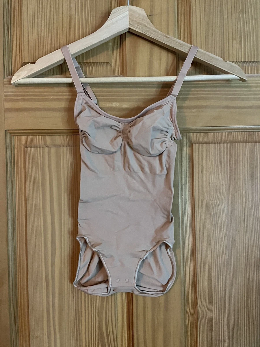 Skims Sculpting Bodysuit W. Snaps size xxs/xs color Clay